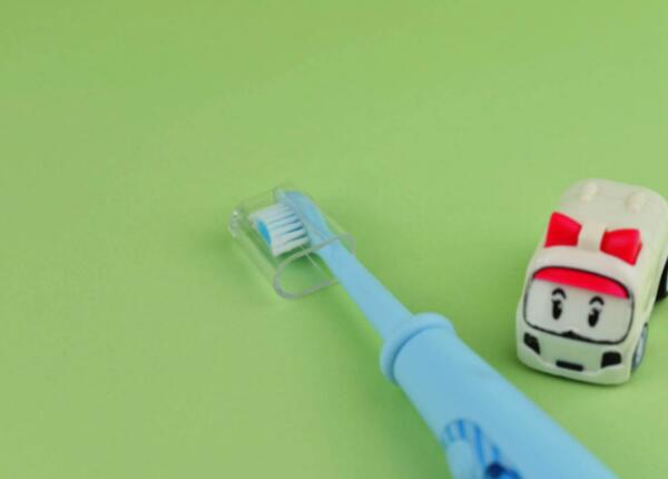 兒童智能電動(dòng)牙刷怎么用？國產(chǎn)兒童電動(dòng)牙刷使用方法介紹