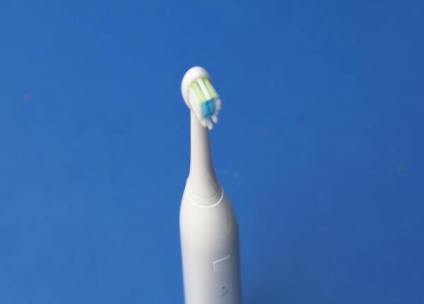 電動(dòng)牙刷與普通牙刷價(jià)格大揭秘！實(shí)力對(duì)比，誰能勝出？