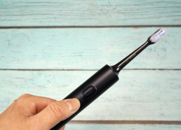 使用電動(dòng)牙刷手抖怎么辦？解決刷牙手抖的幾大措施