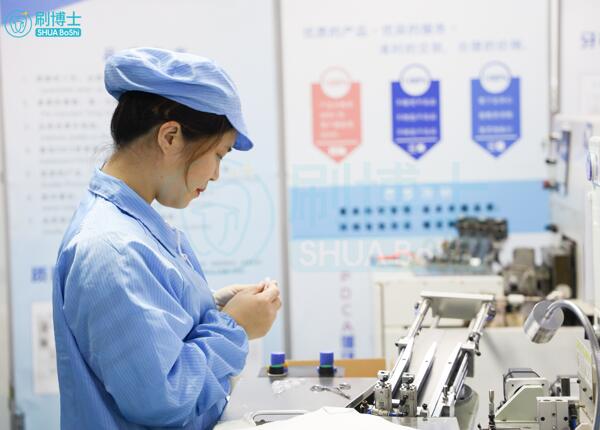 代加工的電動牙刷安全嗎？正規電動牙刷代工廠產品有保障！